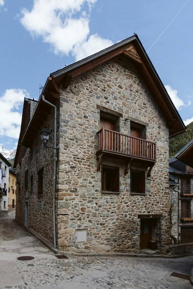 Cantal - Sallent De Gallego Sencillo Y Acogedor Exterior photo
